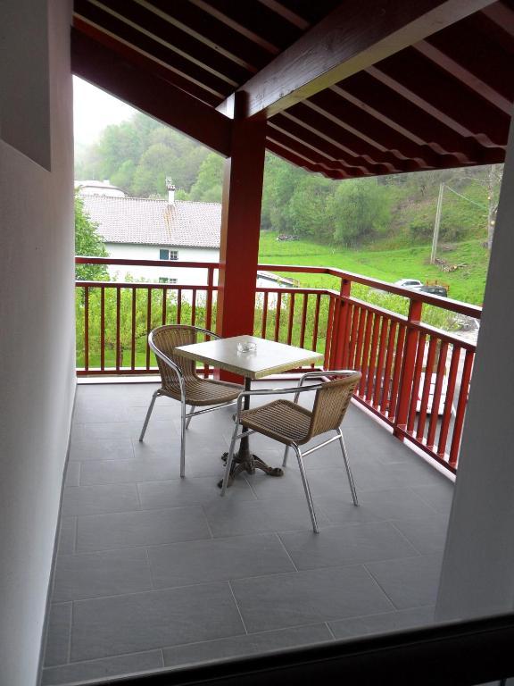 Logis Hotel Ur-Hegian Aïnhoa Kültér fotó