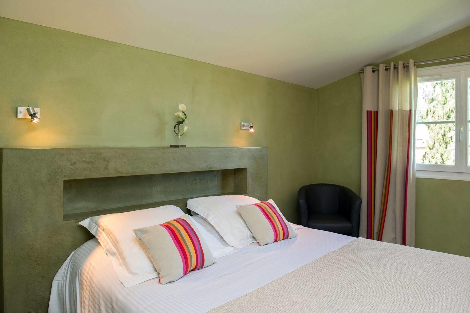 Logis Hotel Ur-Hegian Aïnhoa Kültér fotó